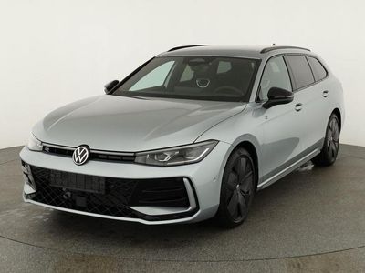 Neu VW Passat R-line 193 PS (141 kW) 2026 Oyster silver metallic Kombi
