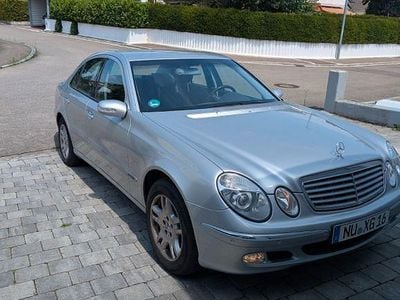 Mercedes E240