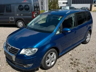 Gebraucht VW Touran 140 PS (102 kW) 2009 Blau Van / Kleinbus