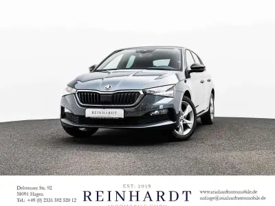 Gebraucht Skoda Scala Ambition 110 PS (80 kW) 2021 Quarzgrau metallic Kleinwagen