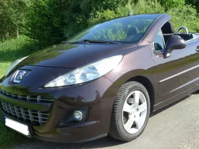 Gebraucht Peugeot 207 CC Active 120 PS (88 kW) 2012 Schwarz Cabrio