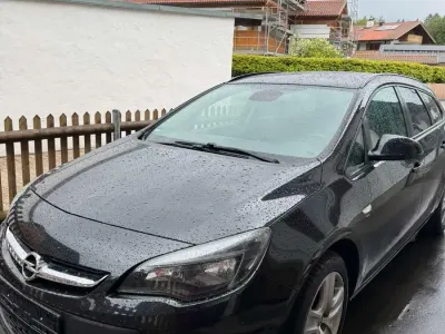 Gebraucht Opel Astra 136 PS (100 kW) 2015 Schwarz Kombi