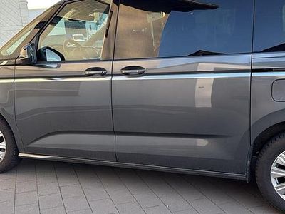 Usata VW Multivan Style 204 CV (150 kW) 2025 Grigio Monovolume