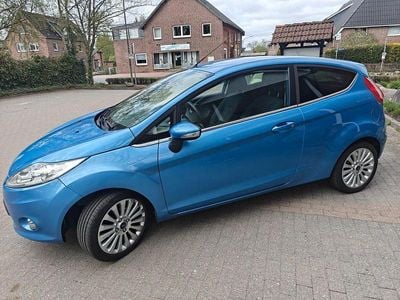 Gebraucht Ford Fiesta Titanium 97 PS (71 kW) 2009 Blau Limousine