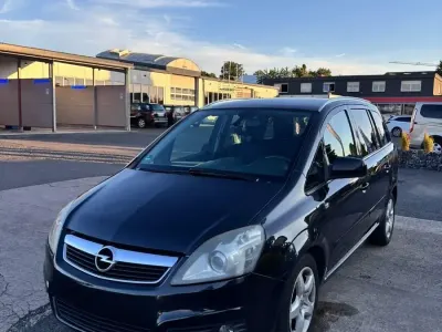 Gebraucht Opel Zafira 125 PS (91 kW) 2013 Schwarz Van / Kleinbus