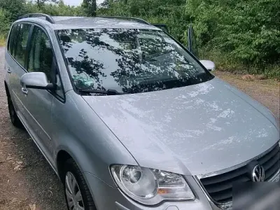 Gebraucht VW Touran 140 PS (102 kW) 2007 Silber Van / Kleinbus