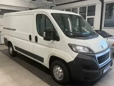 Gebraucht Peugeot Boxer 131 PS (96 kW) 2017 Weiss Van