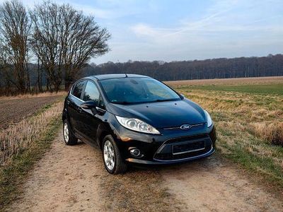 Schwarz Gebraucht 2012 Ford Fiesta Titanium Kleinwagen | 3.999 € (Fairer Preis)