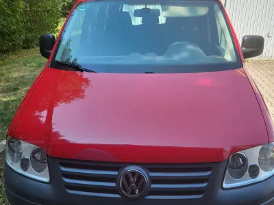 Gebraucht VW Caddy Life 80 PS (58 kW) 2010 Rot Van / Kleinbus