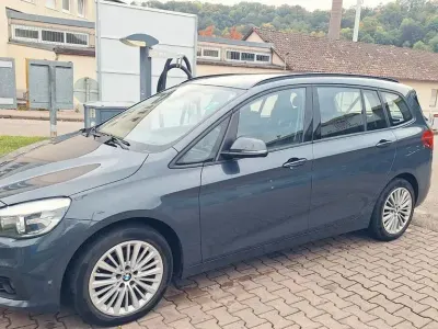 Gebraucht BMW 216 150 PS (110 kW) 2015 Blau Van / Kleinbus
