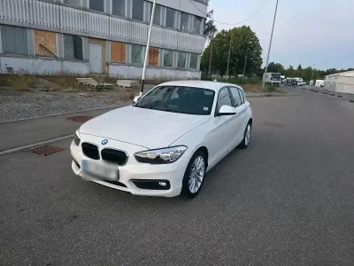 Gebraucht BMW 116 116 PS (85 kW) 2015 Weiß Kleinwagen