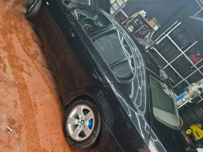 Gebraucht BMW 520 Sport Line 170 PS (125 kW) 2003 Schwarz Limousine