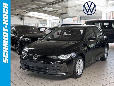 Schwarz Gebraucht 2024 VW Golf Life Limousine | 24.450 € (Fairer Preis)