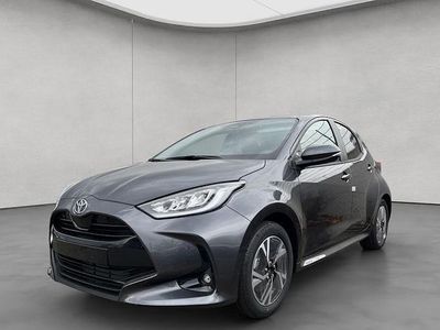 Gebraucht Toyota Yaris Hybrid 116 PS (85 kW) 2025 Grau Limousine