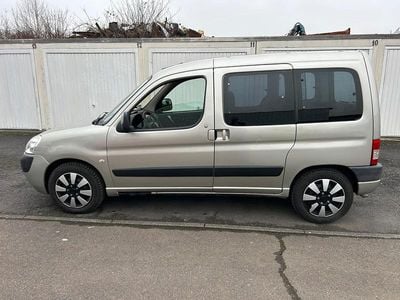 Gebraucht Peugeot Partner Tendance 109 PS (80 kW) 2008 Grau Van / Kleinbus