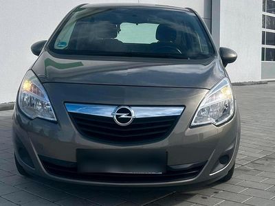 Gebraucht Opel Meriva Active 120 PS (88 kW) 2013 Braun Van / Kleinbus