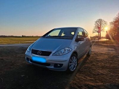 Gebraucht Mercedes A180 109 PS (80 kW) 2008 Silber Coupé