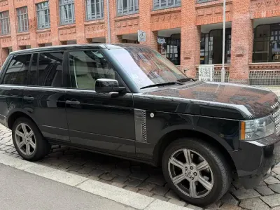 Gebraucht Land Rover Range Rover Autobiography 272 PS (200 kW) 2010 Schwarz SUV