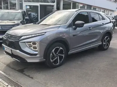 Gebraucht Mitsubishi Eclipse Cross Select 98 PS (72 kW) 2022 Grau SUV
