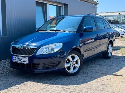 Gebraucht Skoda Fabia Family 86 PS (63 kW) 2011 Blau Kombi