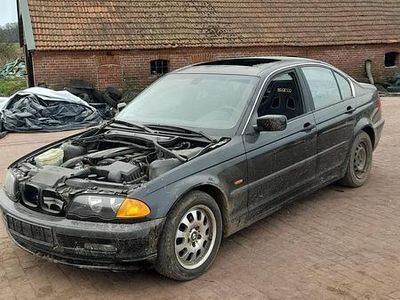 BMW 323