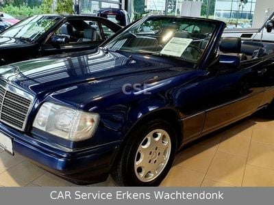 Brugt Mercedes E220 150 HK (110 kW) 1994 Blå Cabriolet