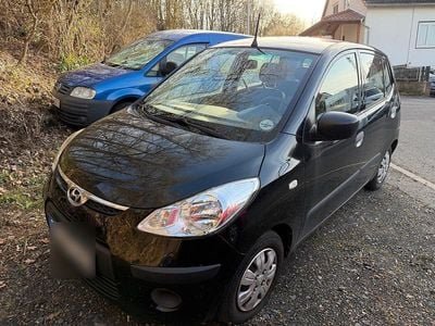 Gebraucht Hyundai i10 67 PS (49 kW) 2010 Schwarz Kleinwagen