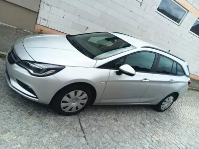 Gebraucht Opel Astra 110 PS (80 kW) 2018 Silber Limousine