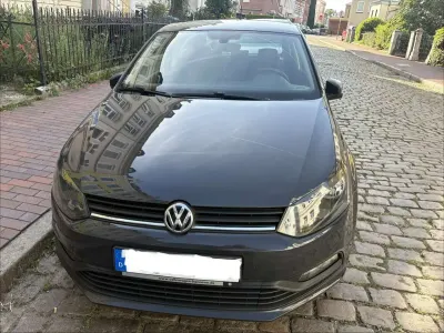 Gebraucht VW Polo Trendline 75 PS (55 kW) 2015 Grau Kleinwagen