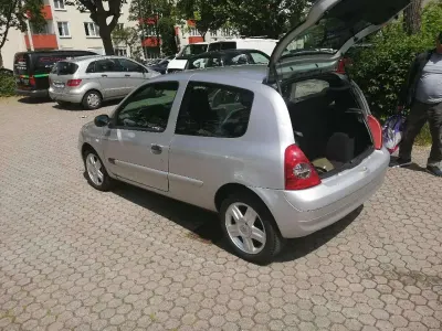 Gebraucht Renault Clio II Privilege 82 PS (60 kW) 2005 Limousine