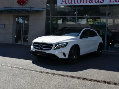 Używany Mercedes GLA220 Night 170 KM (125 kW) 2014 Biały SUV