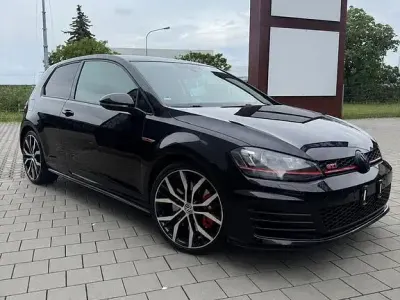Używany VW Golf VII GTI 230 KM (169 kW) 2015 Czarny Sedan/Limuzyna