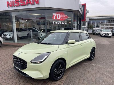 Neu Suzuki Swift 83 PS (61 kW) 2026 Gelb Kleinwagen