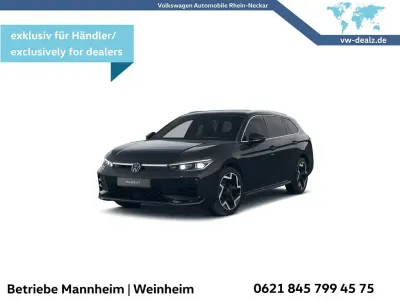 Gebraucht VW Passat R-line 265 PS (194 kW) 2024 Grenadillschwarz metallic Kombi