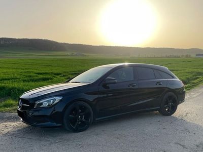 gebraucht Mercedes CLA200 Shooting Brake - AMG Line