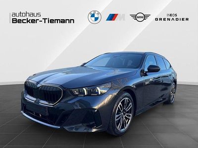 Grau Neu 2025 BMW 520 Exclusive Kombi | 67.792 € (Fairer Preis)