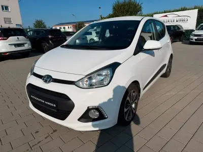 Gebraucht Hyundai i10 YES! 87 PS (63 kW) 2015 Weiß Kleinwagen