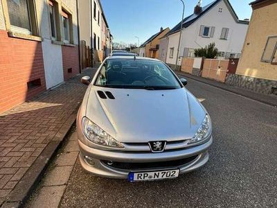 gebraucht Peugeot 206 CC 110