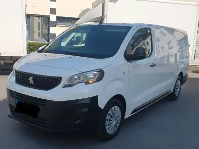 Gebraucht Peugeot Expert 145 PS (106 kW) 2022 Weiß Van