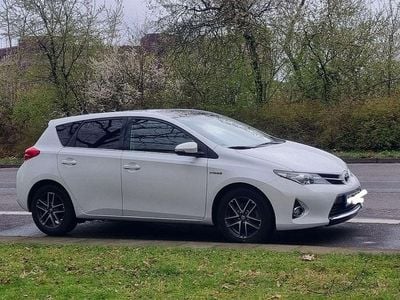 Gebraucht Toyota Auris Life+ 136 PS (100 kW) 2015 Weiß Limousine