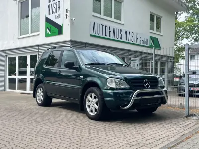 Gebraucht Mercedes ML320 218 PS (160 kW) 2001 Schwarz SUV