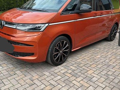 Gebraucht VW Multivan Style 204 PS (150 kW) 2022 Orange Van