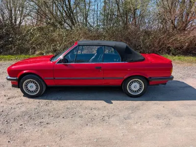 Gebraucht BMW 320 Cabriolet Sport Line 129 PS (94 kW) 1990 Rot Cabrio