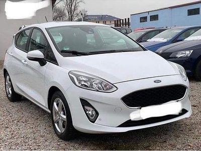 Weiß Gebraucht 2017 Ford Fiesta Cool & Connect Kleinwagen | 10.900 € (Etwas zu teuer)