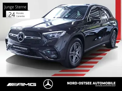 Gebraucht Mercedes GLC300 AMG 269 PS (197 kW) 2025 Obsidianschwarz metallic SUV