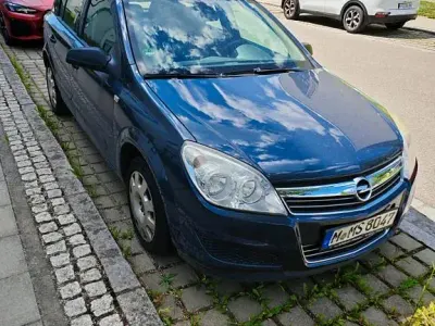 Gebraucht Opel Astra Selection 116 PS (85 kW) 2009 Blau Limousine