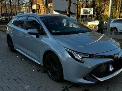 Używany Toyota Corolla Business Edition 122 KM (89 kW) 2020 Szary Kombi