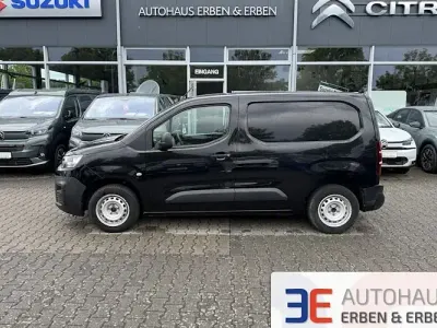 Gebraucht Citroën Berlingo 102 PS (75 kW) 2022 Schwarz Van / Kleinbus