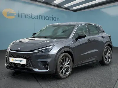Gebraucht Lexus LBX 136 PS (100 kW) 2024 Grau SUV