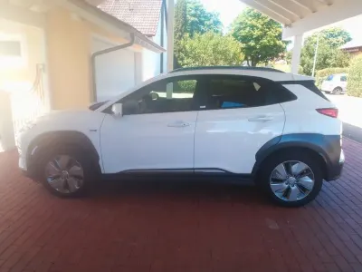 Gebraucht Hyundai Kona Premium 150 kW (204 PS) 2020 Weiß SUV